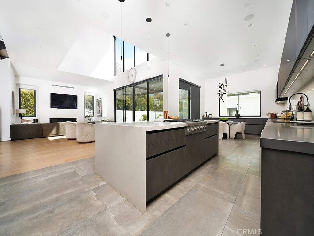 18852 Canyon Crest Drive, Villa Park, CA 92861