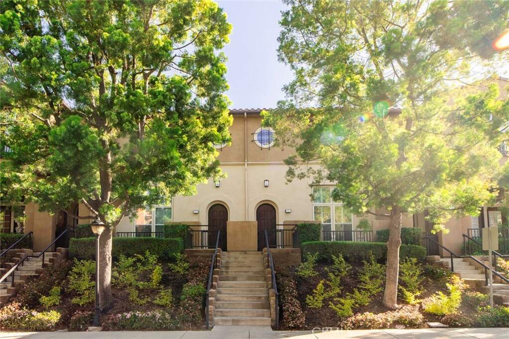 65 Chula Vista, Irvine, CA 92602