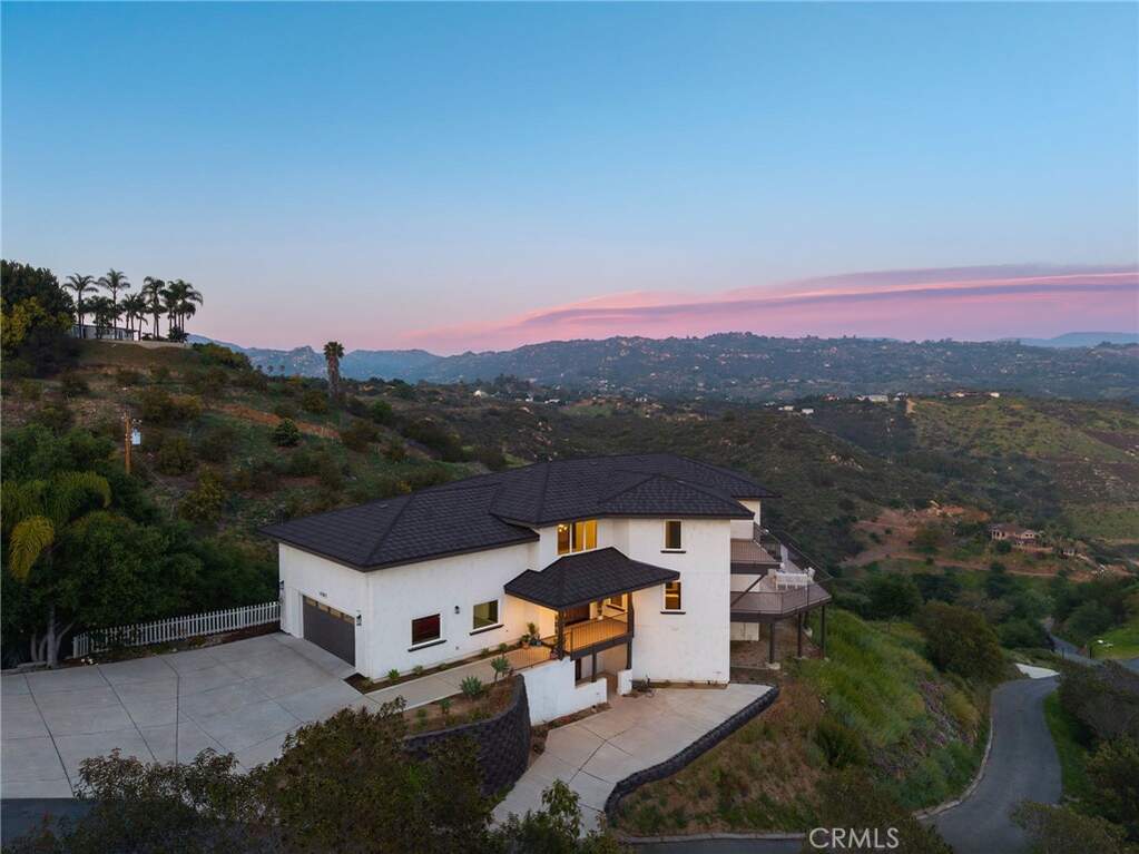 4385 Rainbow Vista Drive, Fallbrook, CA 92028