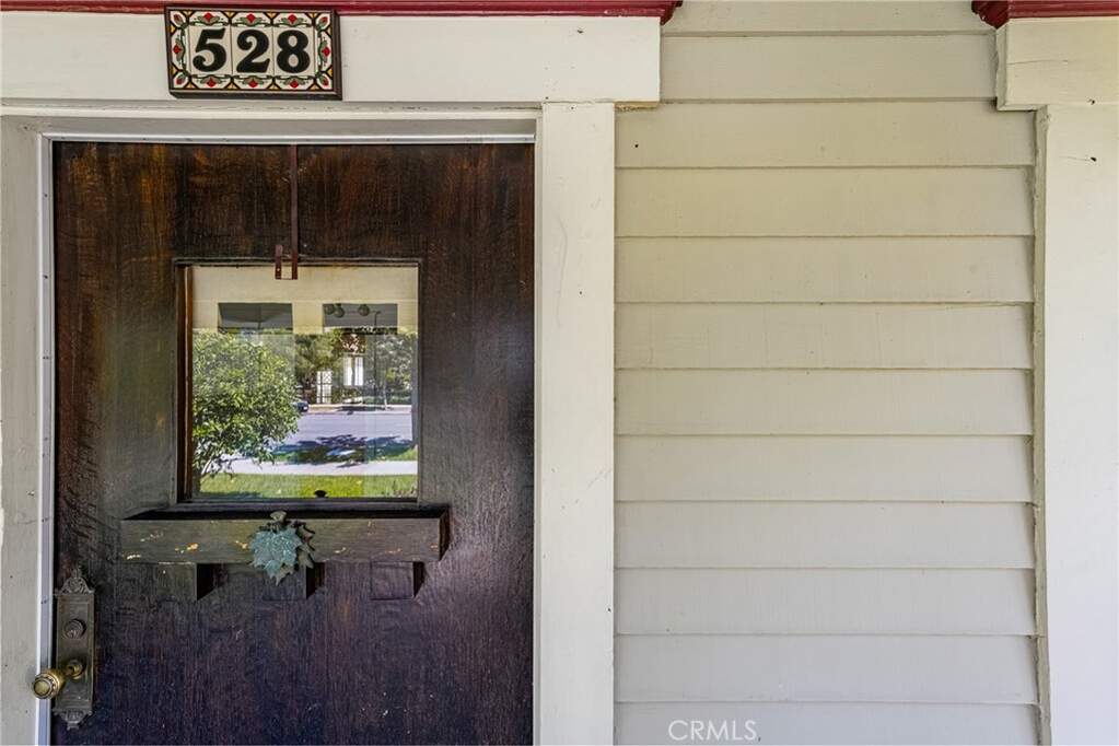 528 E Palmyra Avenue, Orange, CA 92866