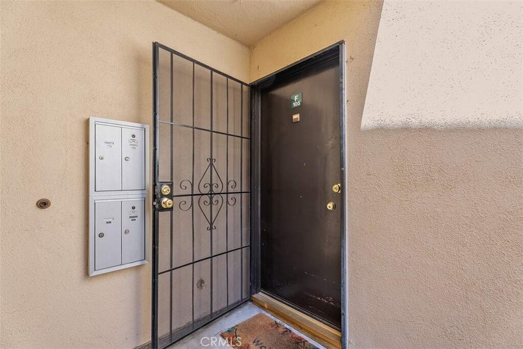 12200 Montecito Rd #F105, Seal Beach, CA 90740