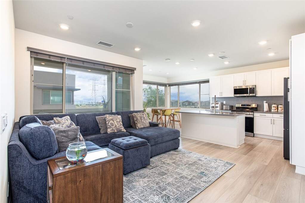 3580 E Peckham Paseo #2, Ontario, CA 91761
