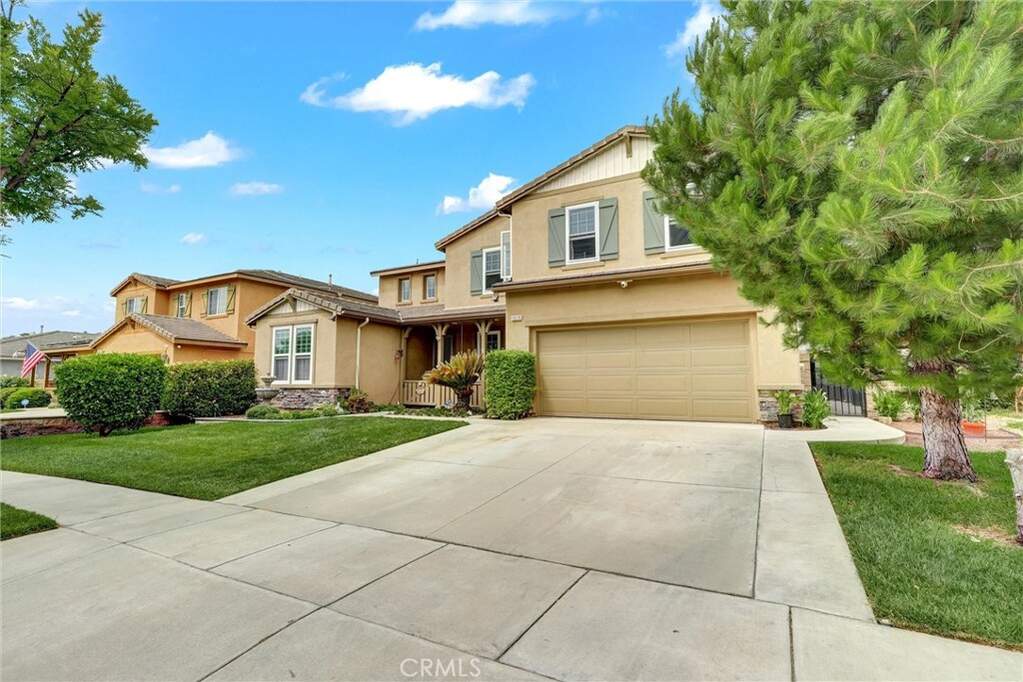 13576 Oxford Ct, Chino, CA 91710
