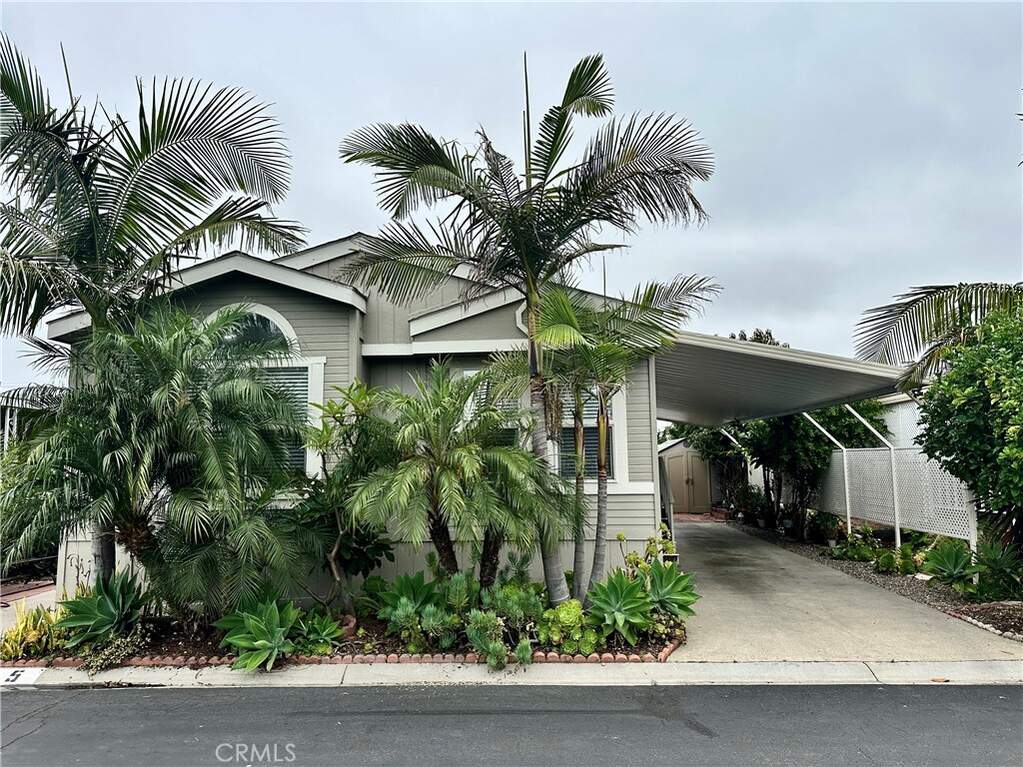 8200 Bolsa Avenue #5, Midway City, CA 92655
