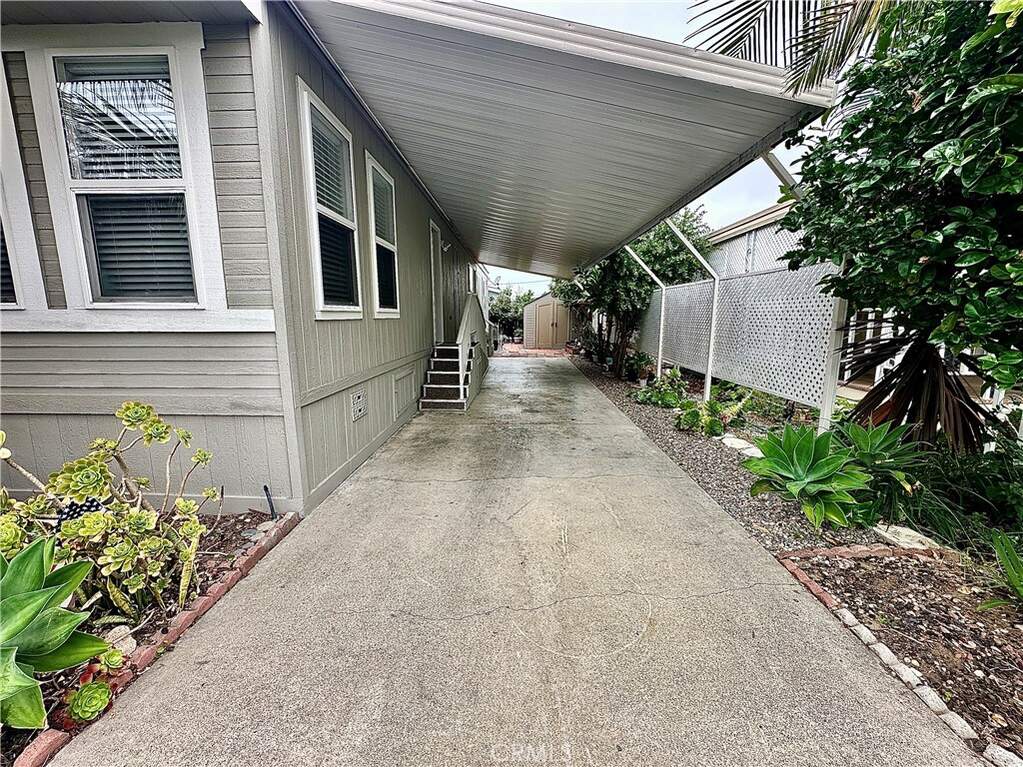 8200 Bolsa Avenue #5, Midway City, CA 92655