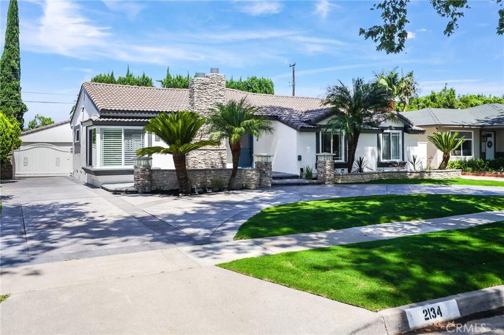 2134 N Towner Street, Santa Ana, CA 92706