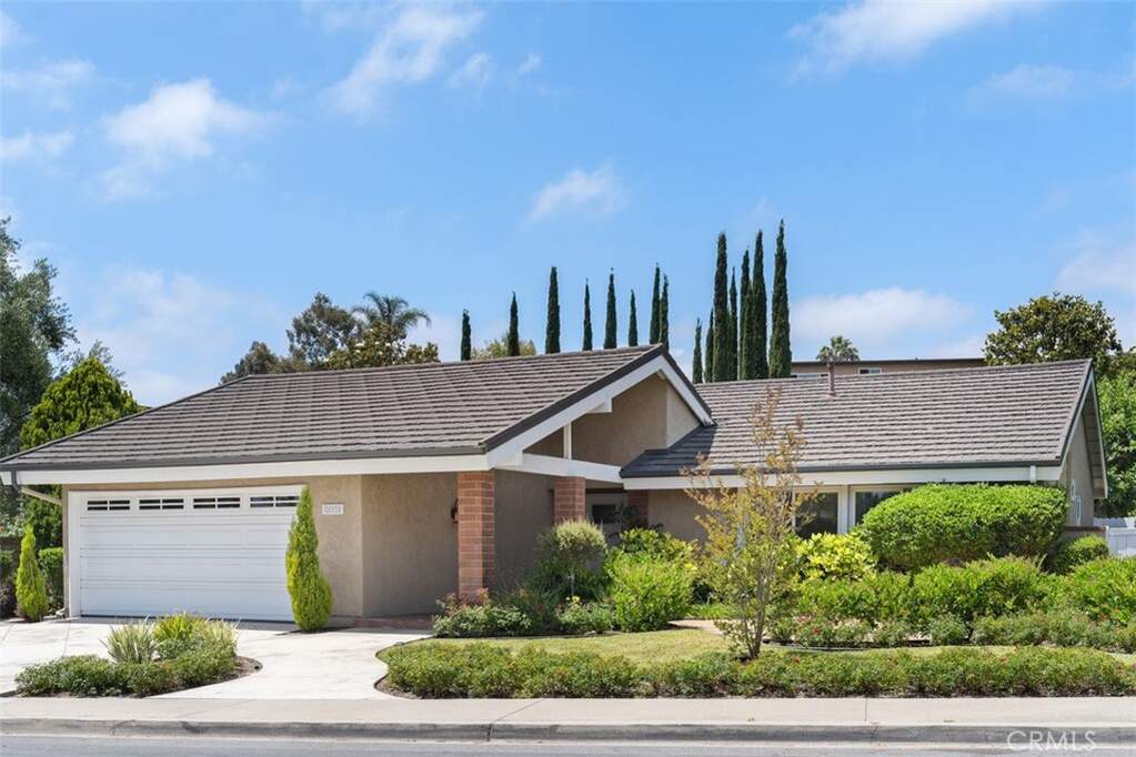 26932 La Sierra Drive, Mission Viejo, CA 92691