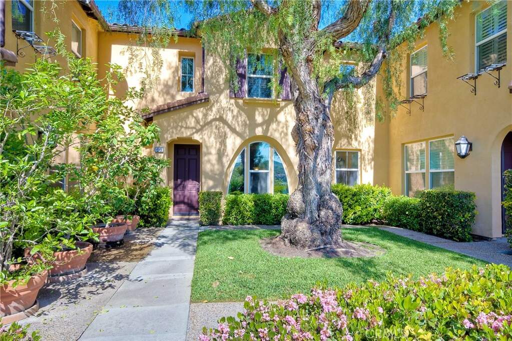 66 Glenalmond Lane