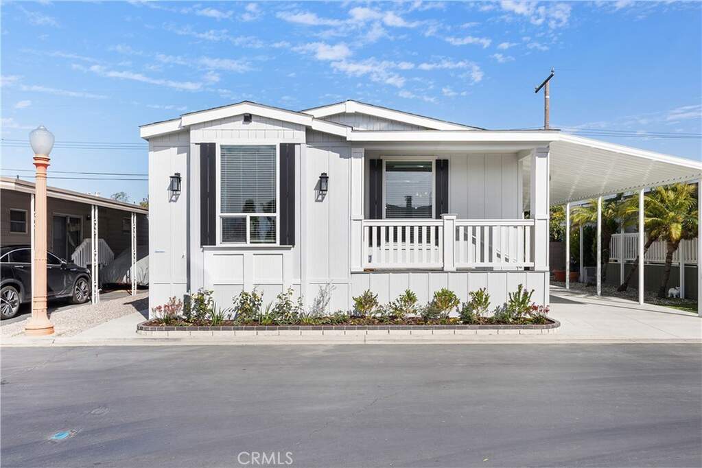 19009 South Laurel Park Road #186, Rancho Dominguez, CA 90220