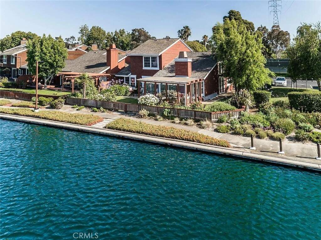 845 Grenada Lane, Foster City, CA 94404