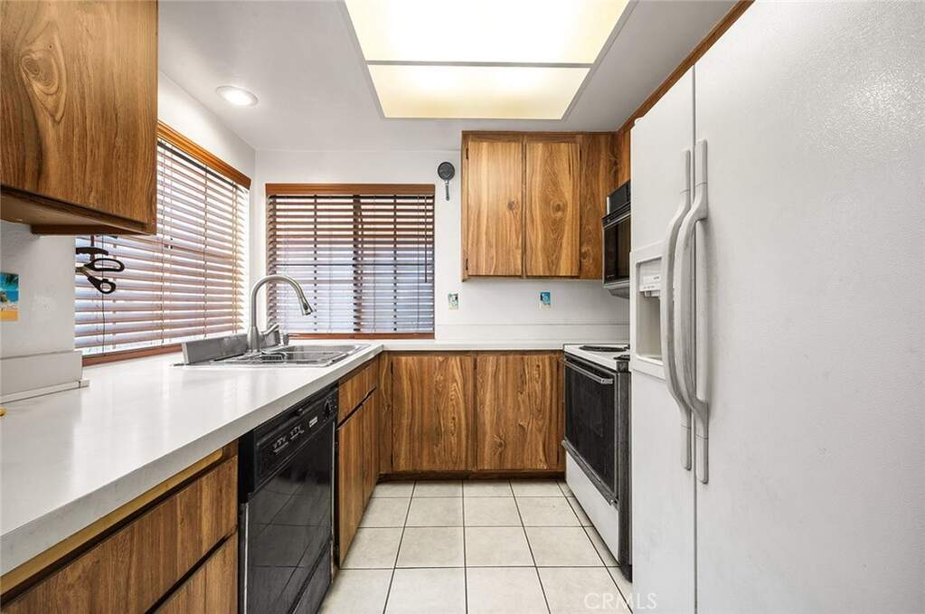 12555 Euclid Street #2, Garden Grove, CA 92840