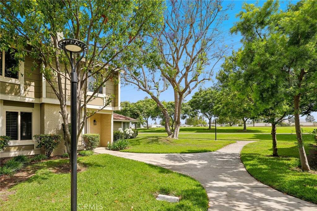 14 Black Oak, Irvine, CA 92604