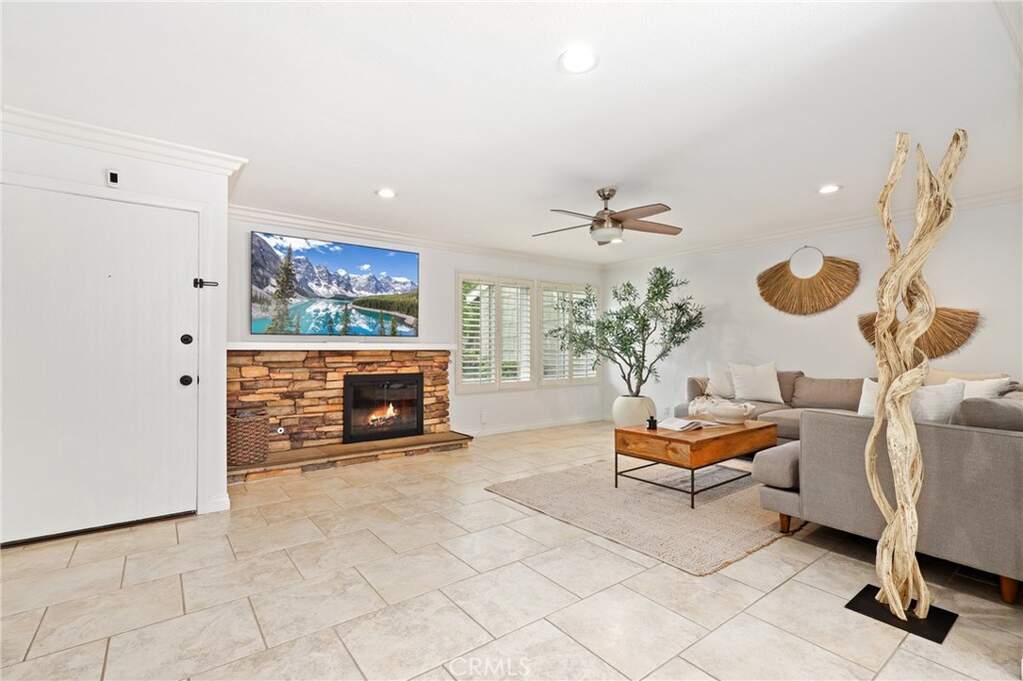 14 Black Oak, Irvine, CA 92604