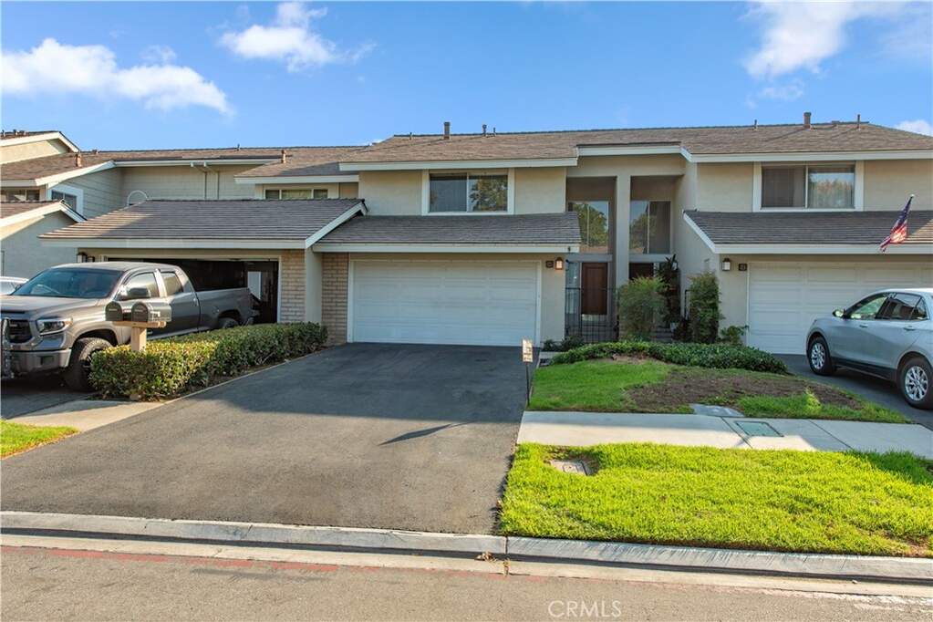 64 Ashbrook #56, Irvine, CA 92604