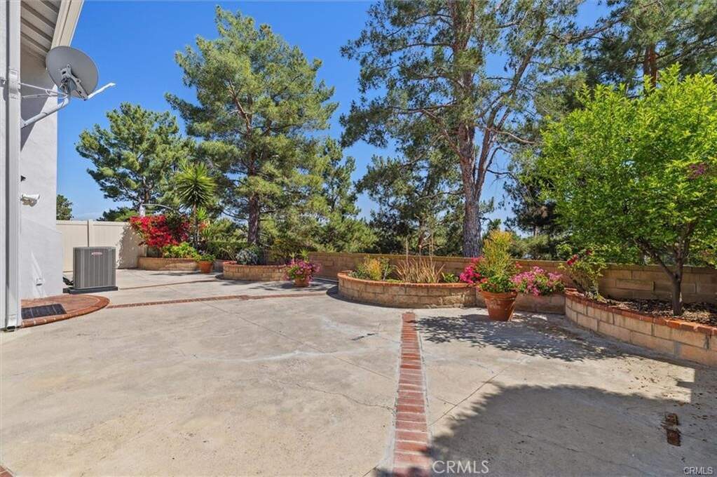 27982 Virginia, Mission Viejo, CA 92692