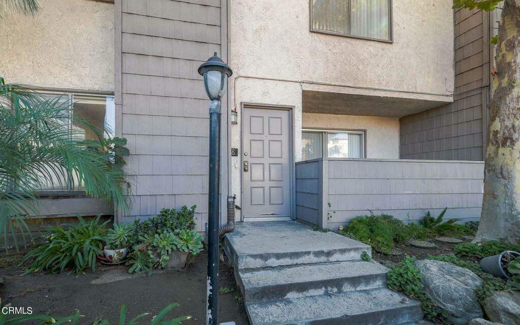 18316 Hatteras Street #8, Tarzana, CA 91356