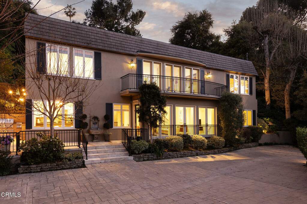 980 Ellington Lane
