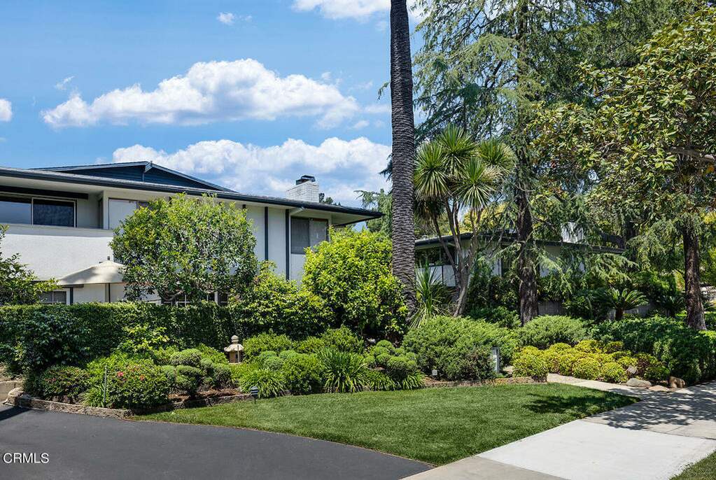 855 S Orange Grove Boulevard, Pasadena, CA 91105