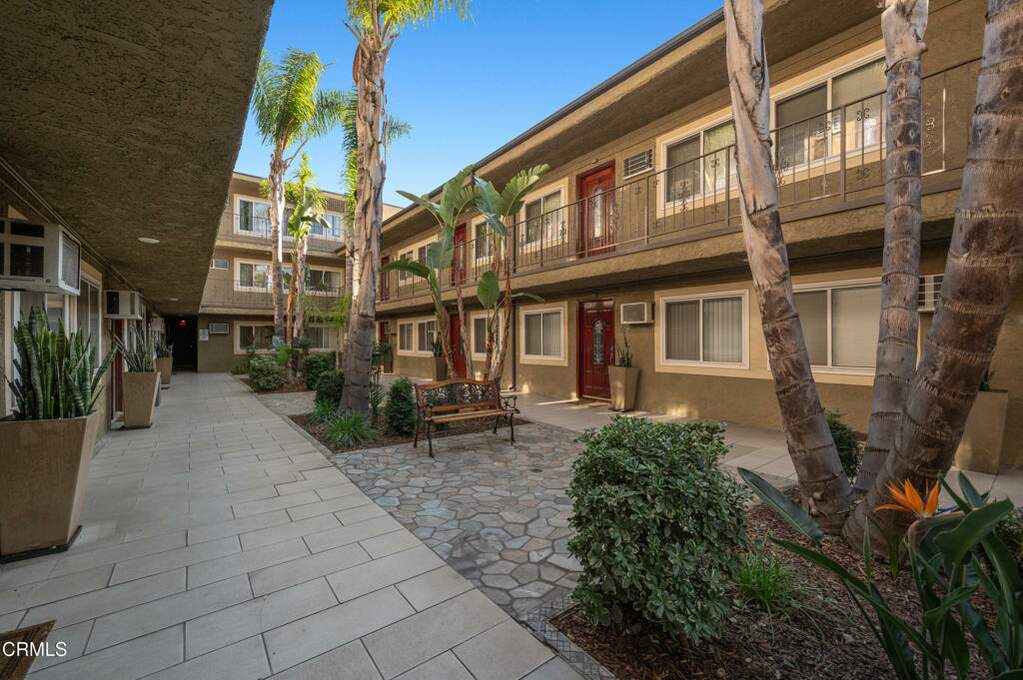 3220 Altura Avenue #209, Glendale, CA 91214
