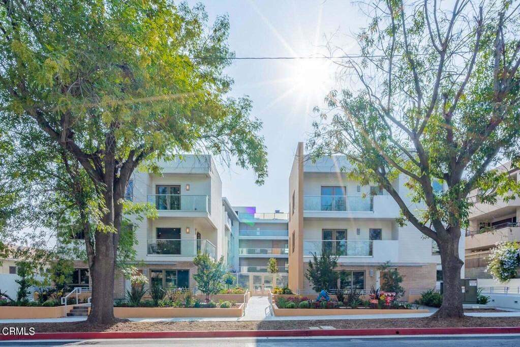 137 S Wilson Avenue #202, Pasadena, CA 91106