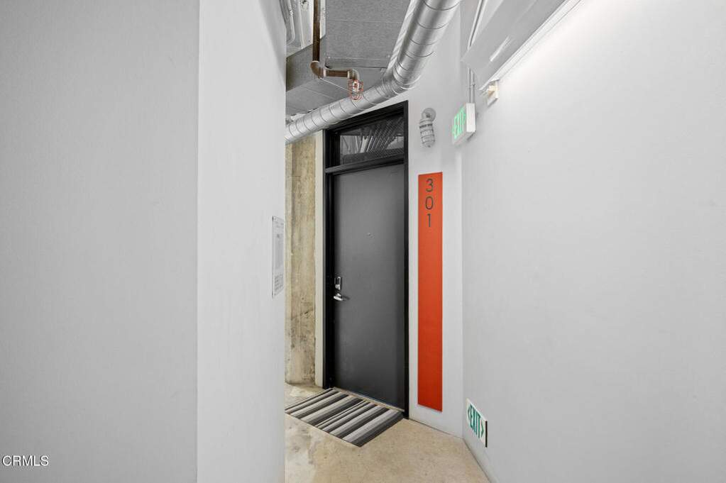 315 E 8th Street #301, Los Angeles, CA 90014