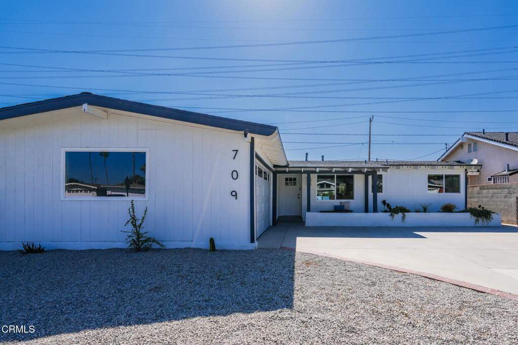 709 Greenbank Avenue, Duarte, CA 91010