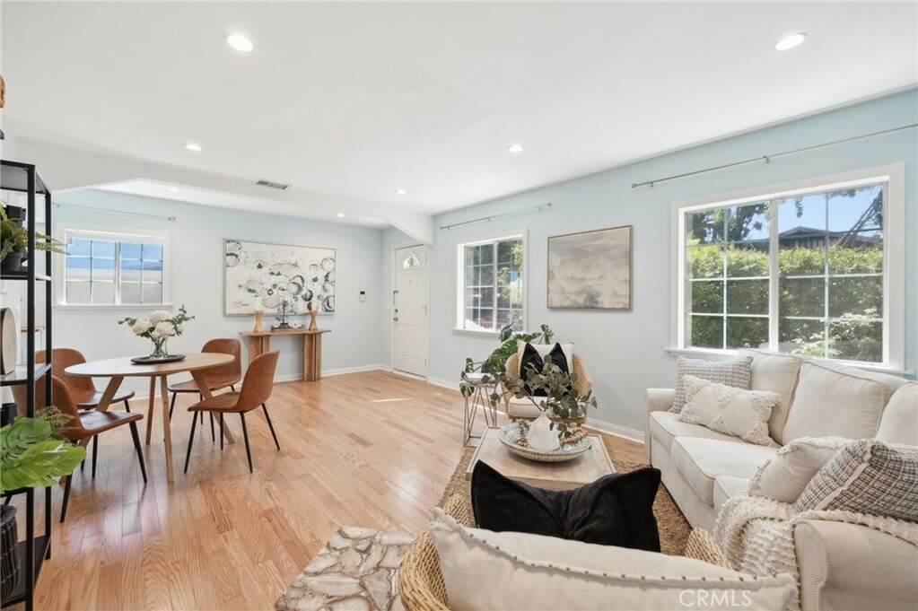 87 E Montana Street, Pasadena, CA 91103