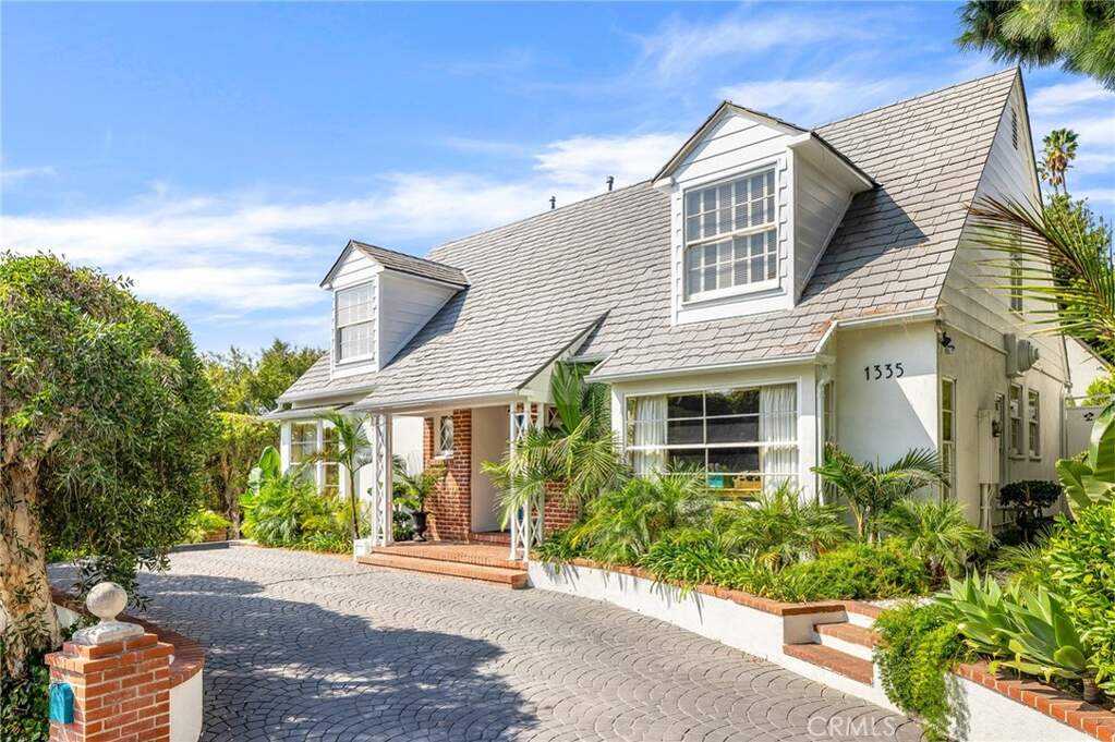 1335 Londonderry Place, Los Angeles, CA 90069