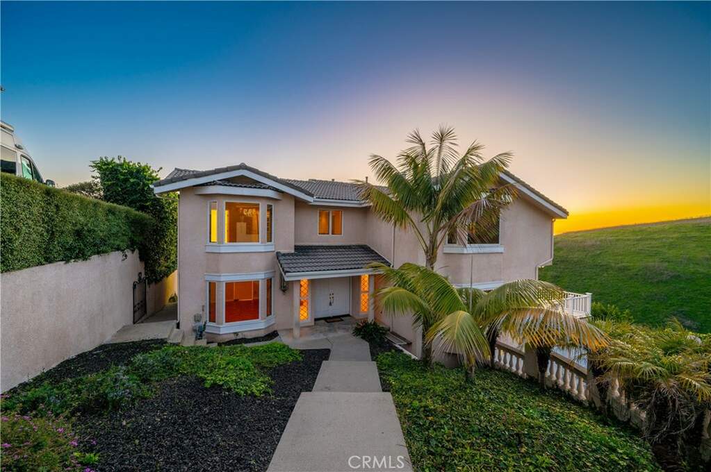 981 Fresno Street, Pismo Beach, CA 93449