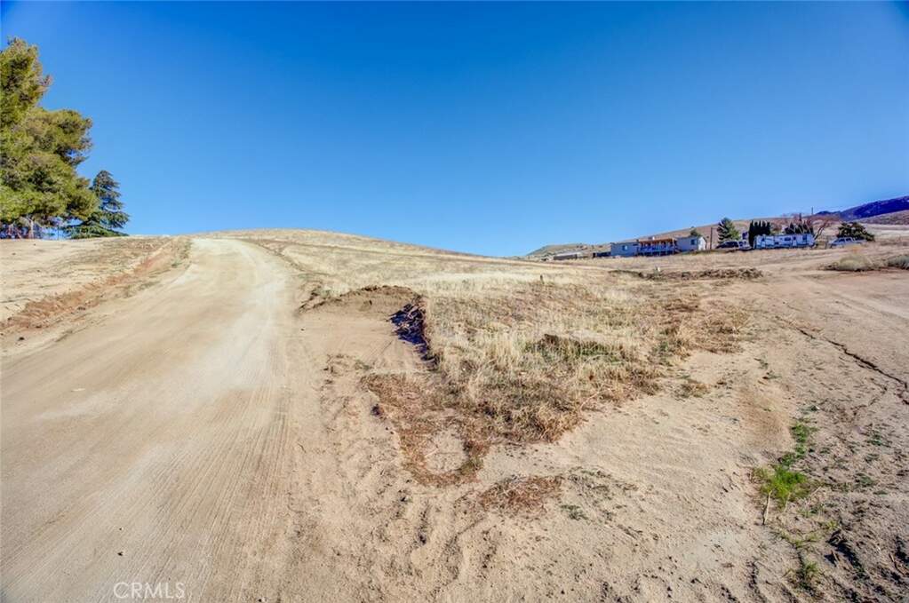 4700 Cimarron Drive, Weldon, CA 93283