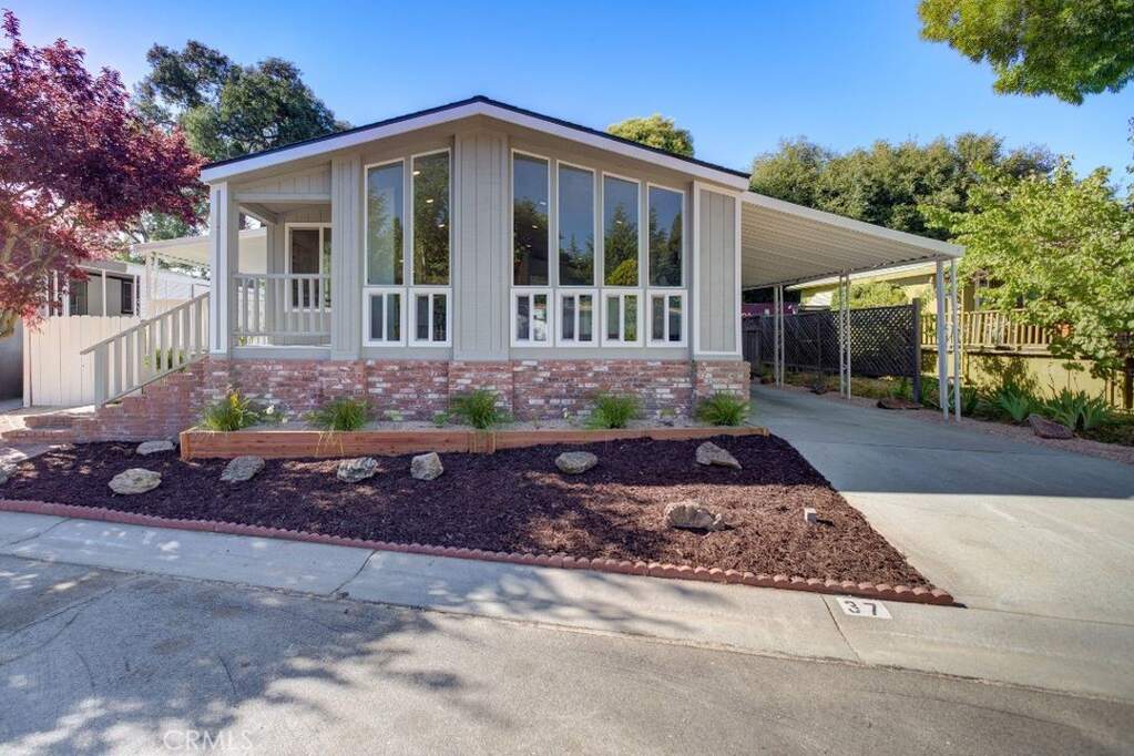 37 Via Santa Barbara #37, Paso Robles, CA 93446