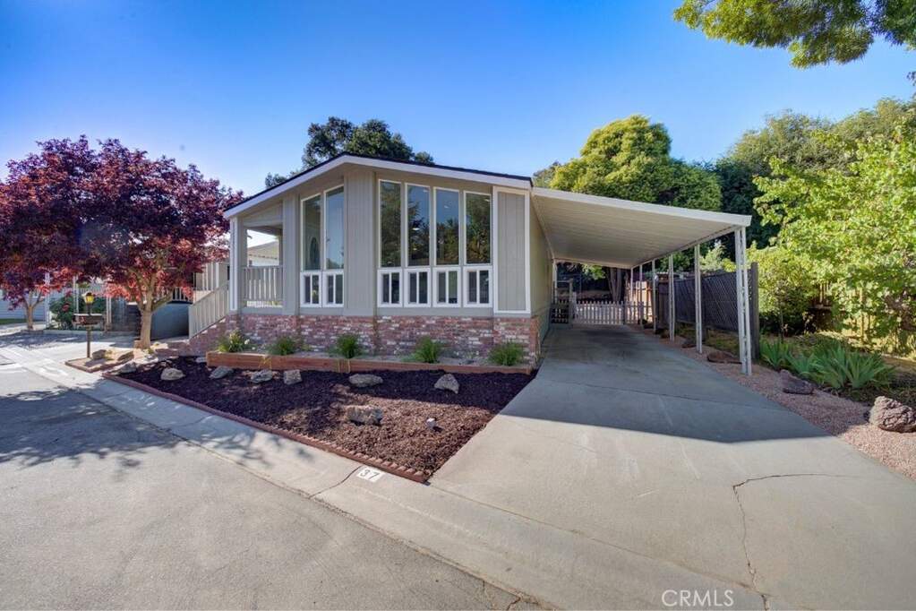 37 Via Santa Barbara #37, Paso Robles, CA 93446