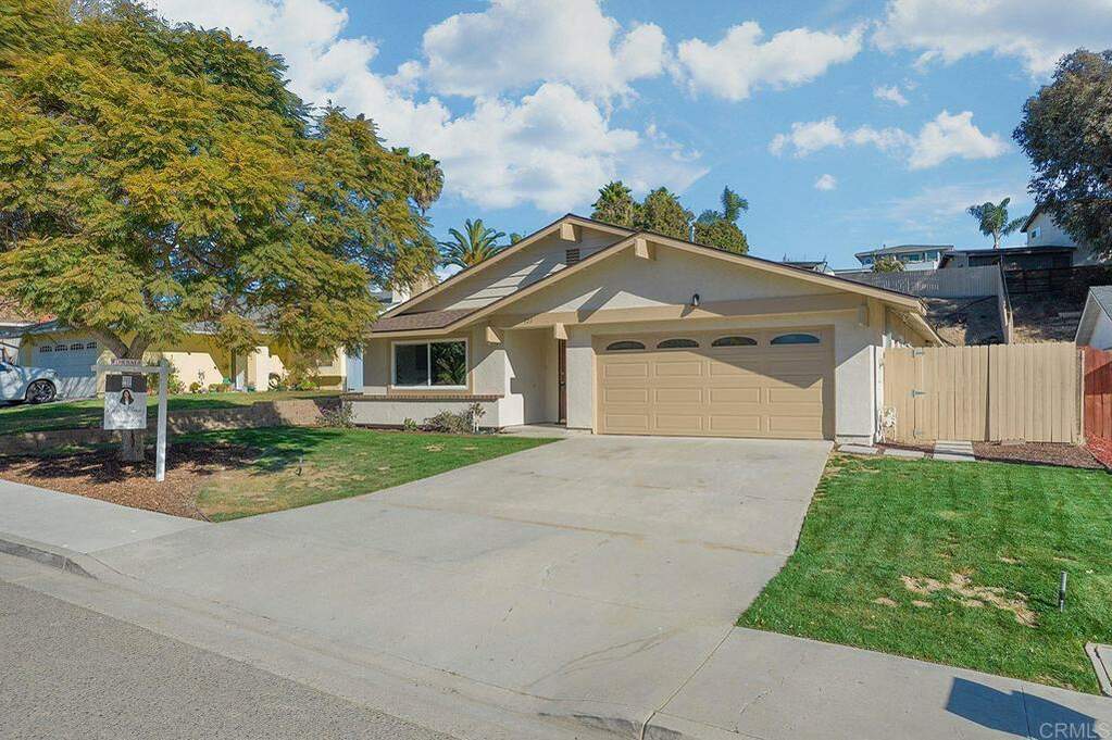 320 Cadillac Circle, Oceanside, CA 92054