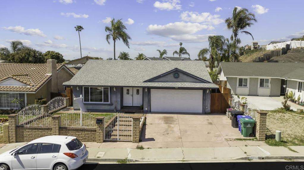 146 Padre Tullio Dr, San Ysidro, CA 92173