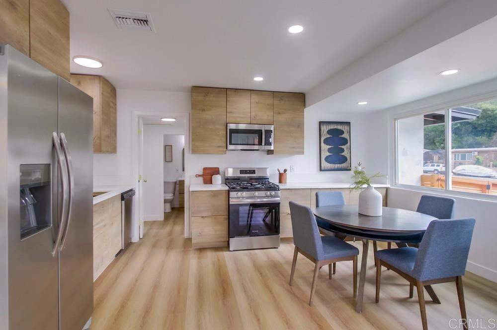 5610 Streamview Drive, San Diego, CA 92105