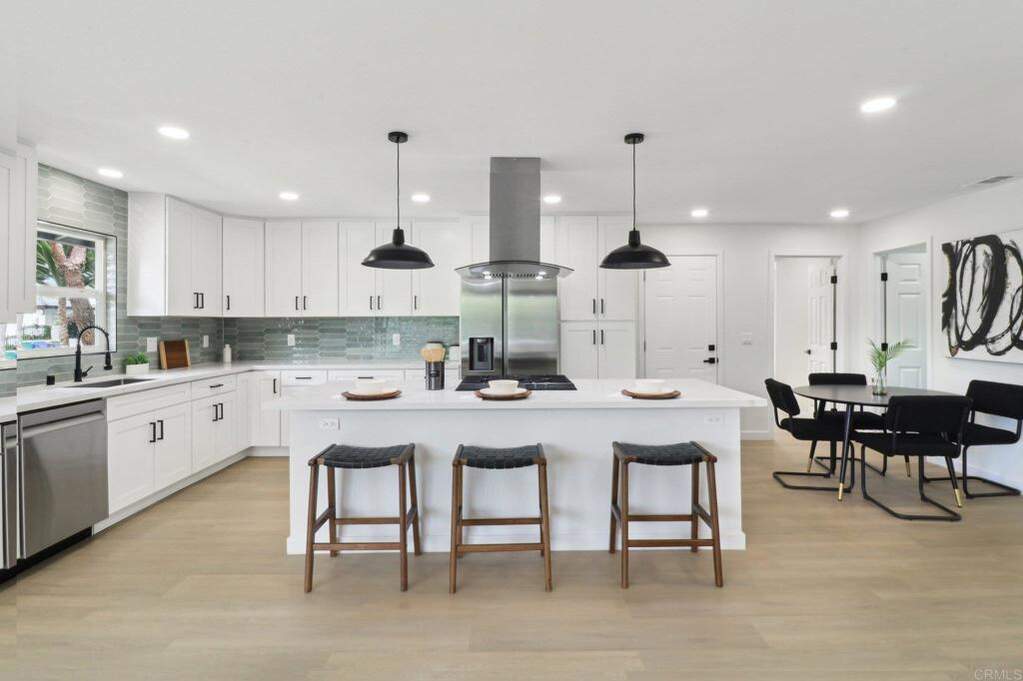 3243 Carolyn Circle, Oceanside, CA 92054