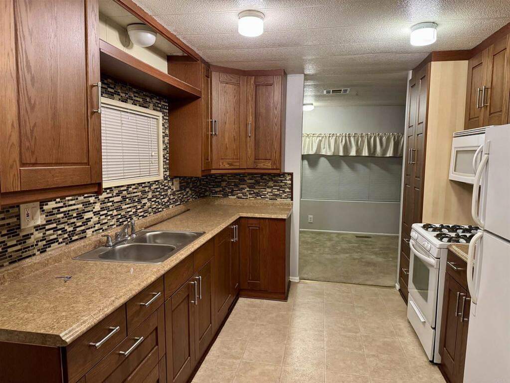 1925 Otay Lakes Rd #39, Chula Vista, CA 91913