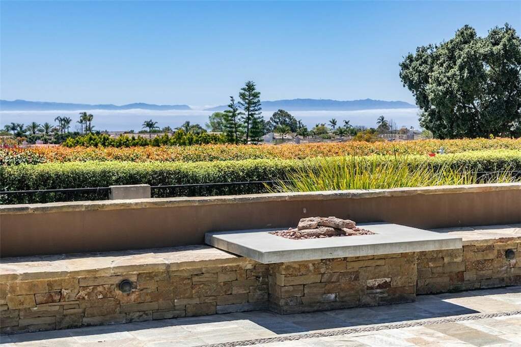 21 Misty Acres Road, Rolling Hills Estates, CA 90274
