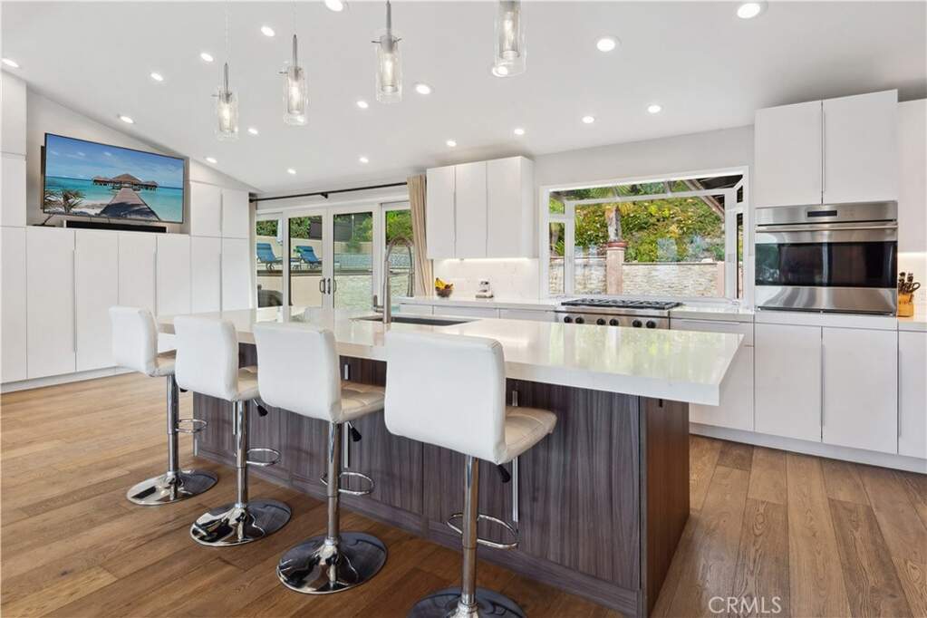 1229 Via Coronel, Palos Verdes Estates, CA 90274