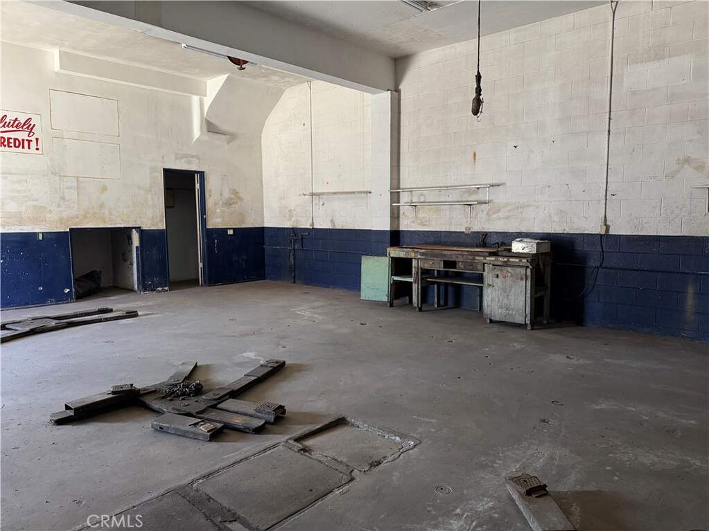 1812 S Pacific Avenue, San Pedro, CA 90731