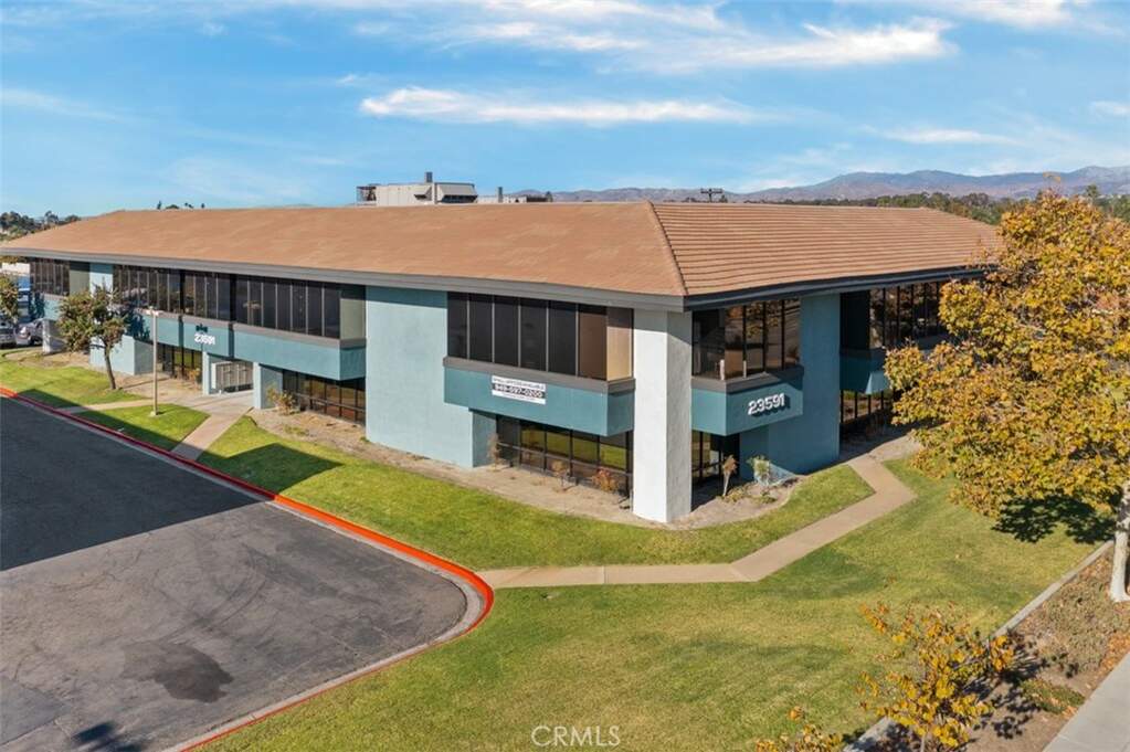 23591 El Toro Rd, Lake Forest, CA 92630