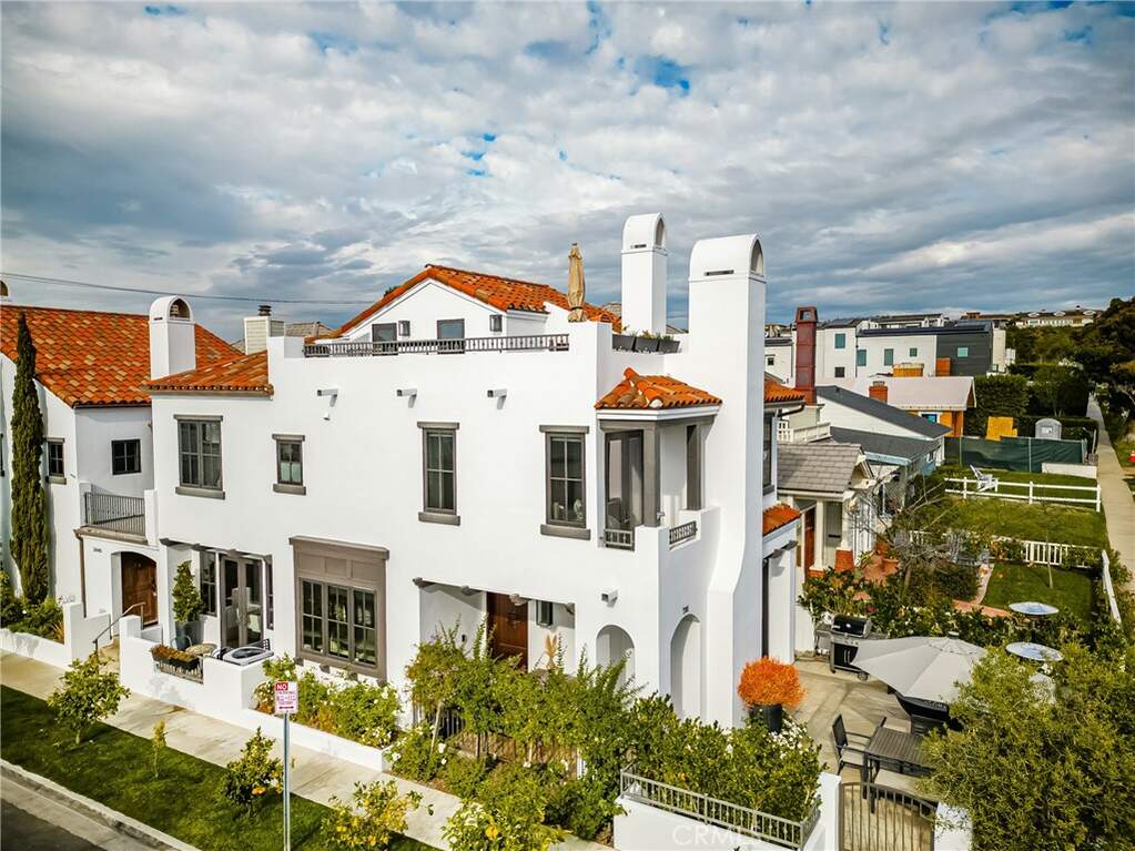 701 Narcissus Avenue, Corona Del Mar, CA 92625 MLS PW23230259