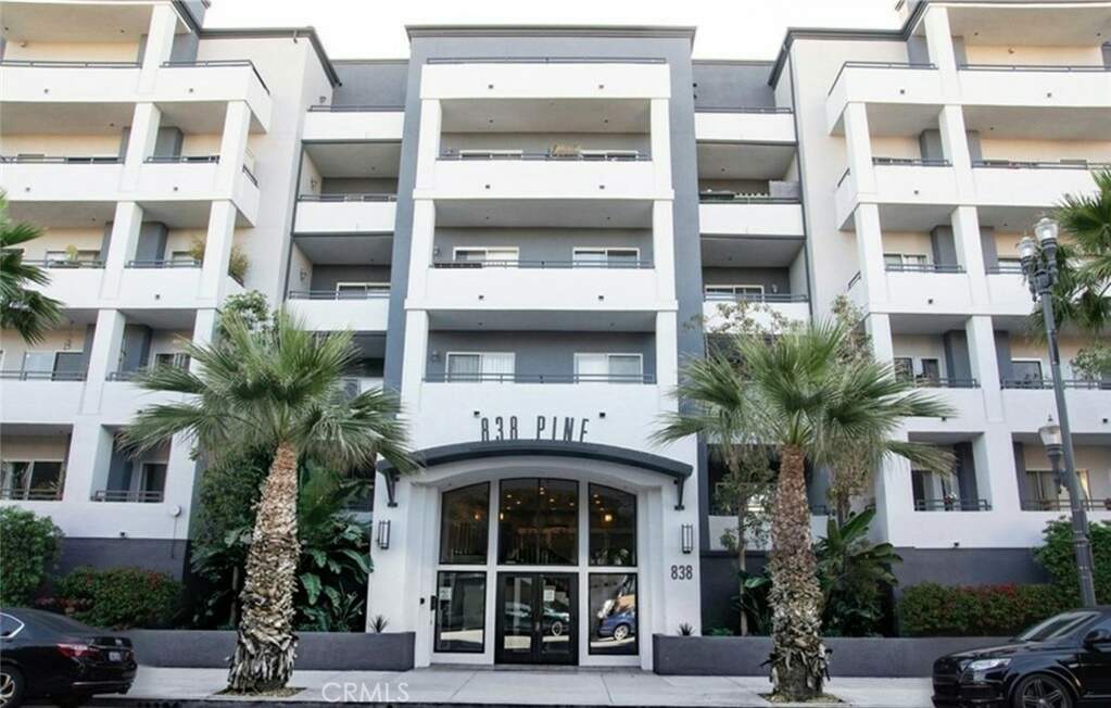838 Pine Avenue #208, Long Beach, CA 90813