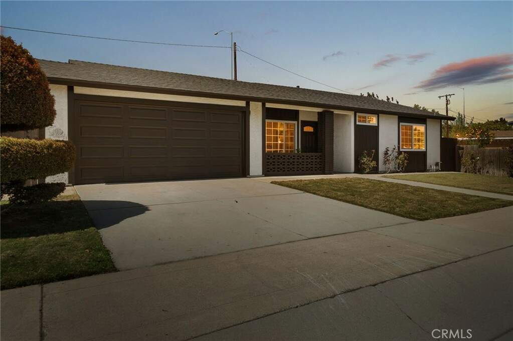 190 N Donneybrooke Street, Orange, CA 92868