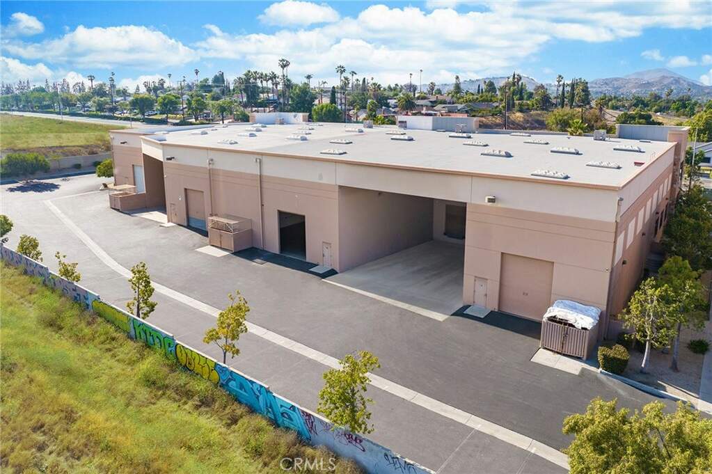 5860 Central Avenue #120, Riverside, CA 92504