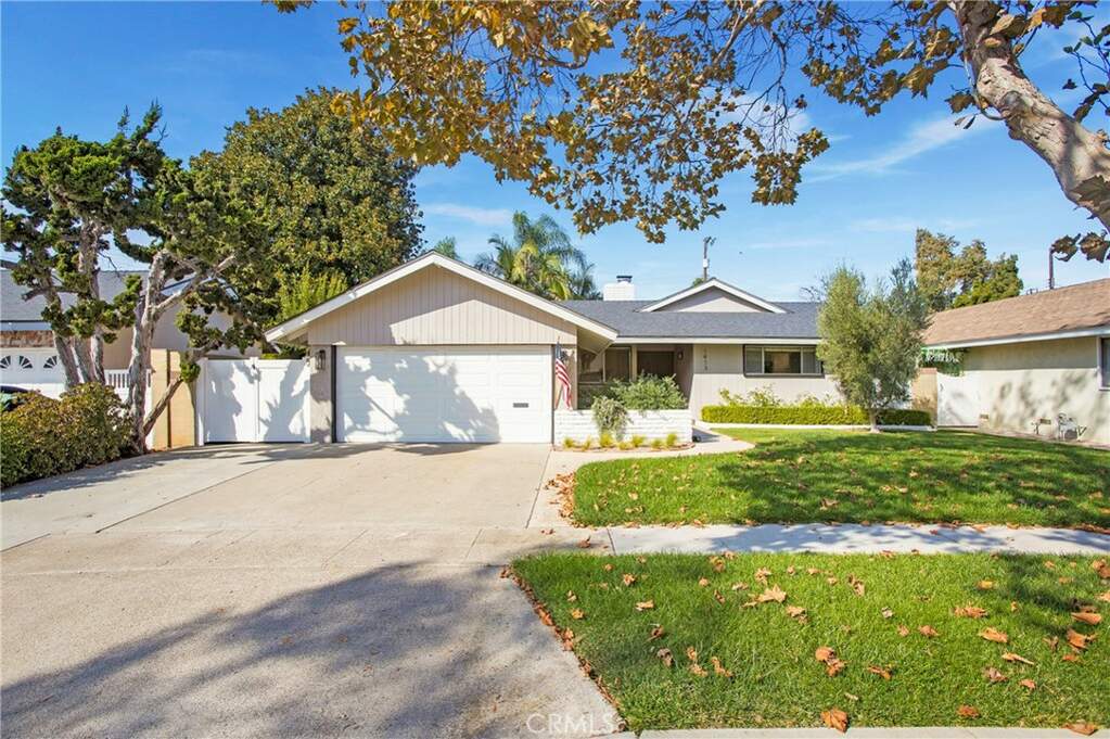 1413 Keegan Way, Santa Ana, CA 92705