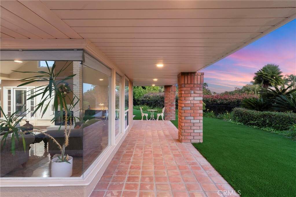 18811 Ridgeview Circle, Villa Park, CA 92861