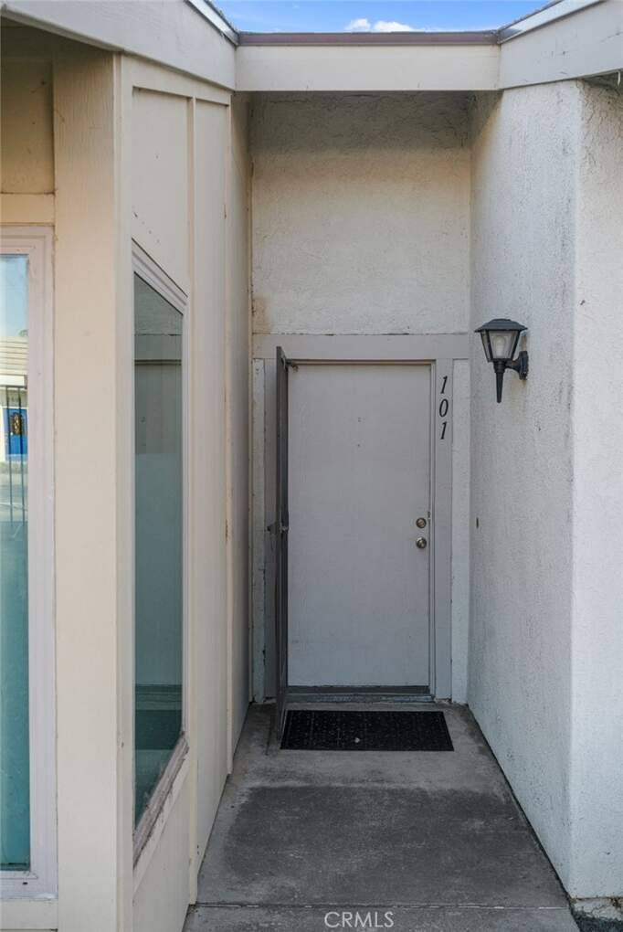 950 E La Habra Blvd #101, La Habra, CA 90631