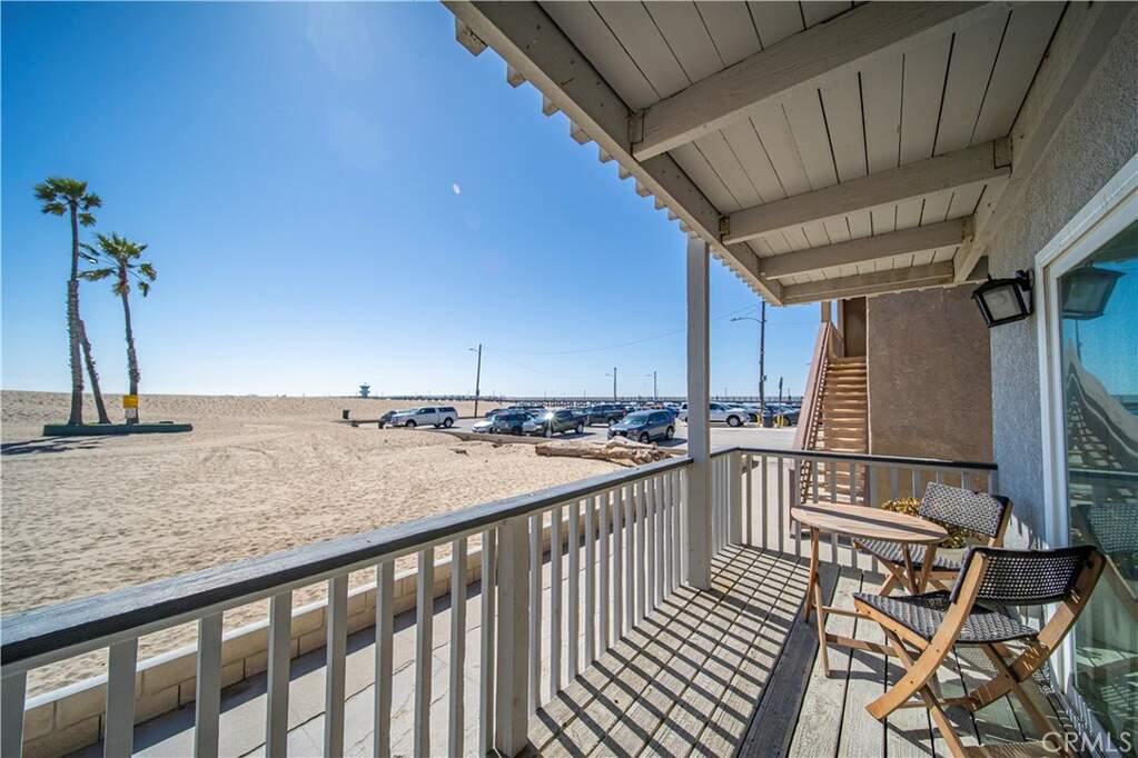 1003 Seal Way, Seal Beach, CA 90740