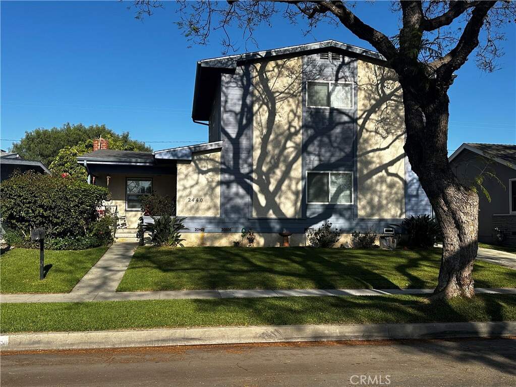 2440 Ostrom Avenue, Long Beach, CA 90815
